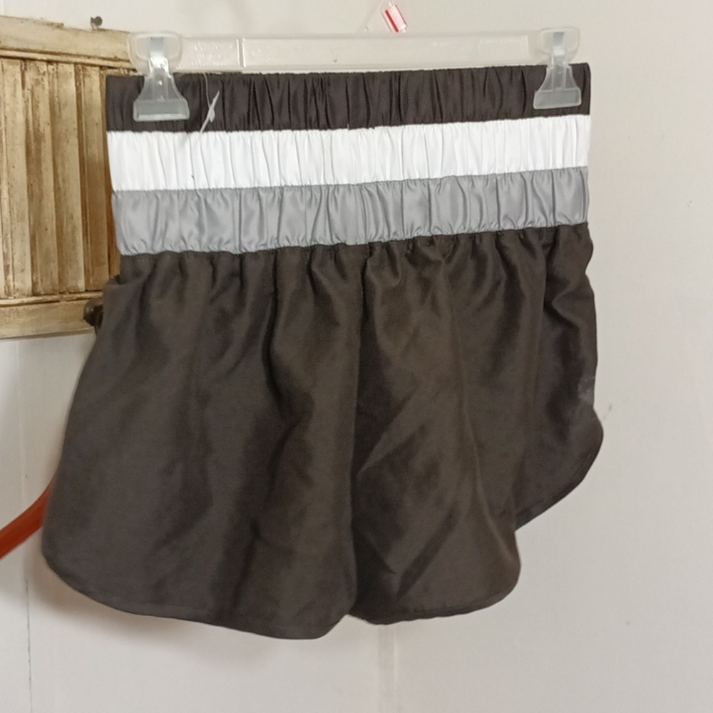 love & pineapple athletic shorts FLAWED - Picture 5 of 6